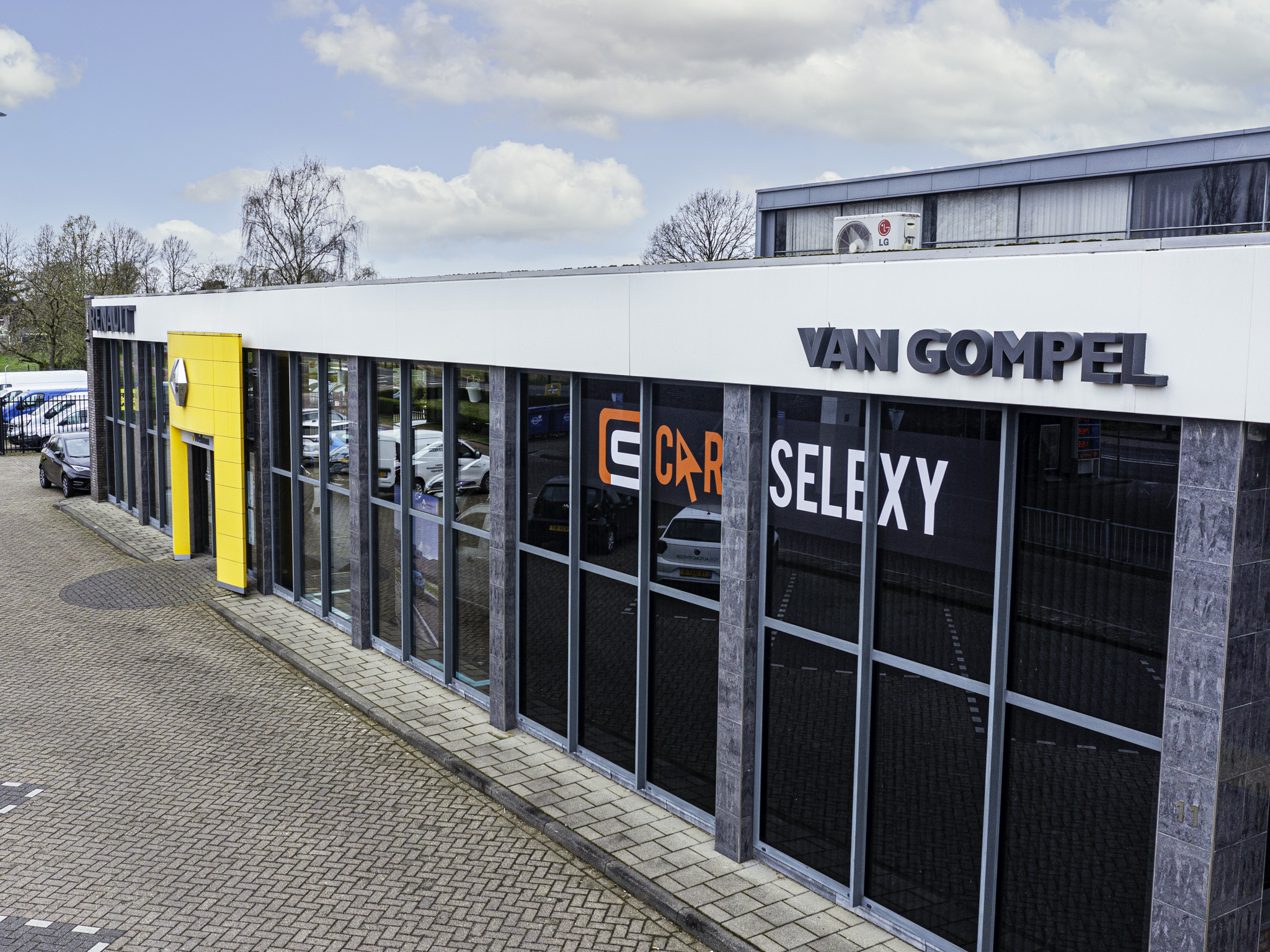 Carselexy dealer Auto Van Gompel